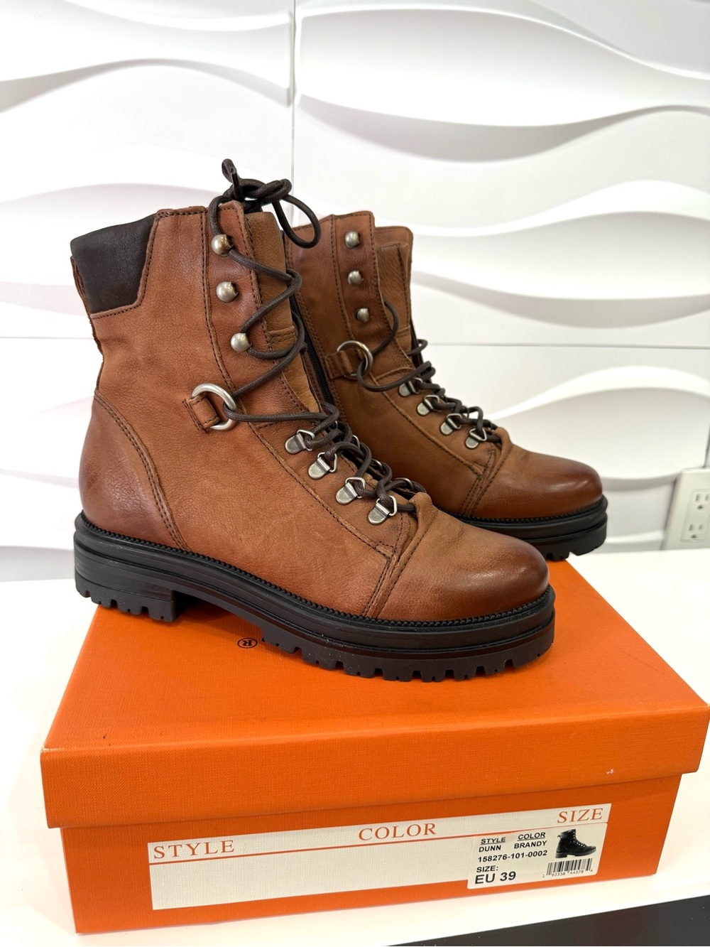 Miz Mooz Dunn Brandy Leather Lace Up Boots Utilitarian Combat Size EU 39 US 8.5